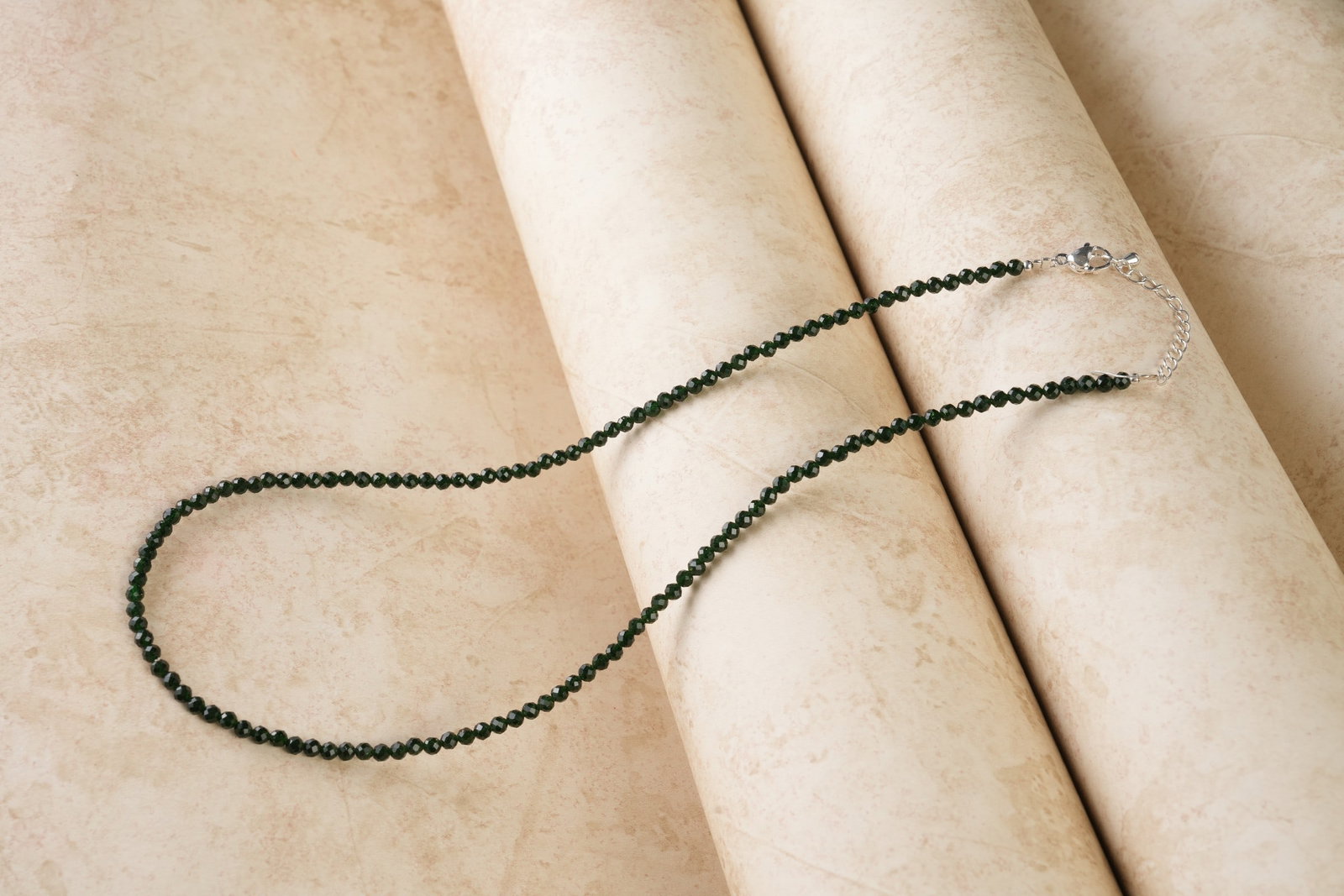 Natural Green Sandstone Gemstone 3 MM Round Micro Faceted Beads Necklace: Natural Green Sandstone Gemstone 3 MM Round Micro Faceted Beads Necklace Gemstone : Green Sandstone Shape : Round Beads Beads Size : 3 MM Beads Type : Micro Faceted Necklace Length : 17.5 Inches +