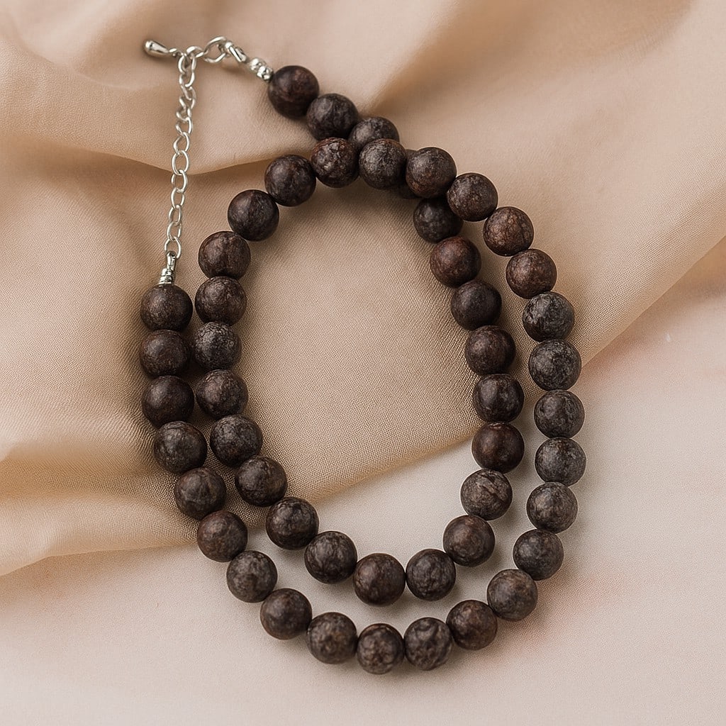 Natural Brown Snowflake Obsidian 8 MM Round Smooth Beads Necklace: Natural Brown Snowflake Obsidian 8 MM Round Smooth Beads Necklace Gemstone : Brown Snowflake Obsidian Shape : Round Beads Beads Size : 8 MM Beads Type : Smooth Necklace Length : 17.5 Inches + 2.5 I