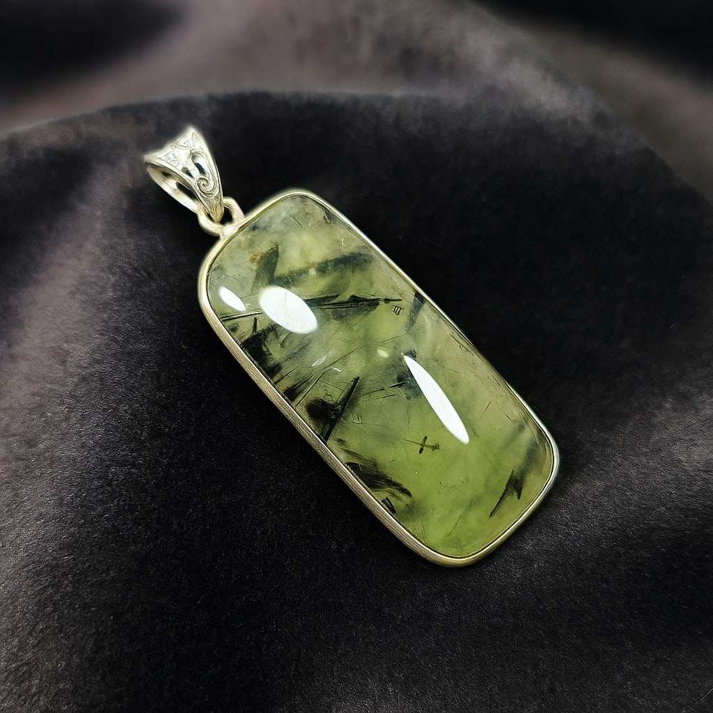 PREHNITE 925 STERLING SILVER PENDANT (1 of 3)