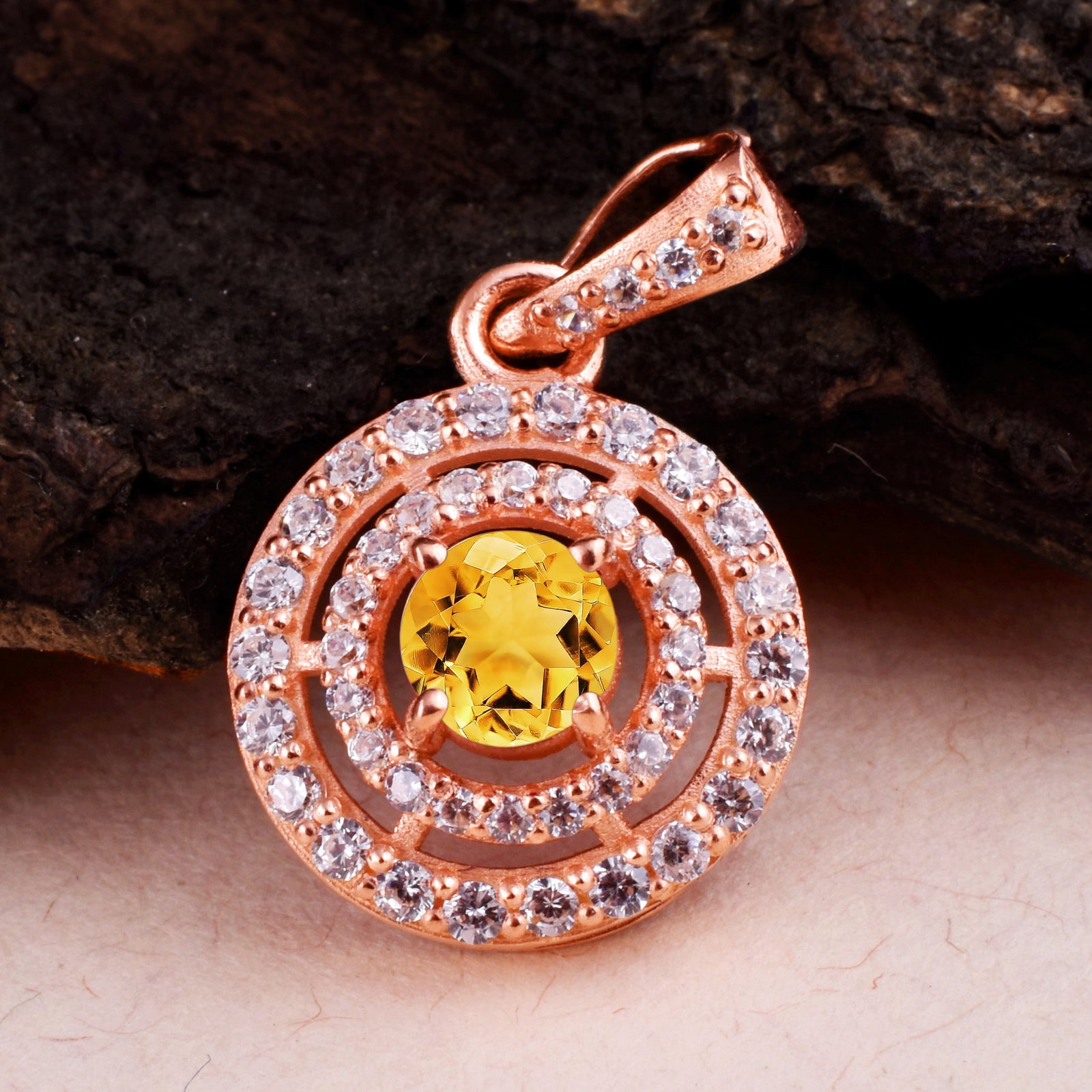 Natural Citrine & Diamond 14 KT Rose Gold Pendant: Natural Citrine & Diamond 14 KT Rose Gold Pendant Jewelry Type : Pendant Main Stone : Citrine & Diamond Main Stone Shape & Size : Round 5 MM Main Stone Color : Yellow Diamond Shape & Size : Round 1