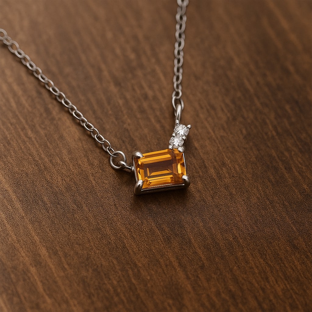 Natural Citrine Gemstone 92.5 Sterling Silver Adjustable Necklace: Natural Citrine Gemstone 92.5 Sterling Silver Adjustable Necklace Jewelry Type : Necklace Gemstone : Citrine Gemstone Shape : Octagon Gemstone Size : 7x5 MM Metal : Sterling Silver Metal Pur