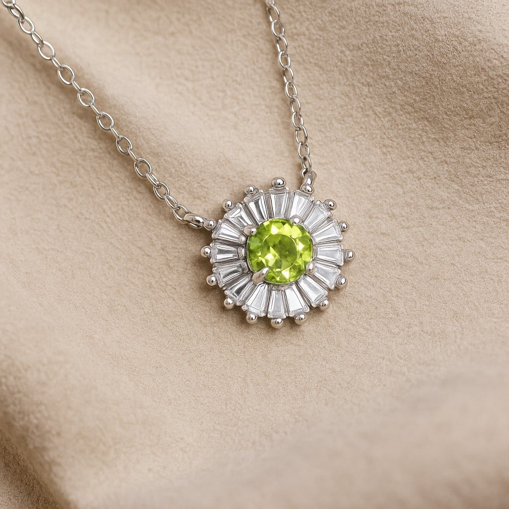 Natural Peridot Gemstone 92.5 Sterling Silver Adjustable Necklace: Natural Peridot Gemstone 92.5 Sterling Silver Adjustable Necklace Jewelry Type : Necklace Gemstone : Peridot Gemstone Shape : Round Gemstone Size : 5 MM Metal : Sterling Silver Metal Purity