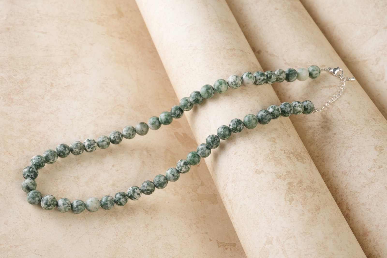 Natural Green Spot Jasper 8 MM Round Smooth Beads Necklace: Natural Green Spot Jasper 8 MM Round Smooth Beads Necklace Gemstone : Green Spot Jasper Shape : Round Beads Beads Size : 8 MM Beads Type : Smooth Necklace Length : 17.5 Inches + 2.5 Inches Adjustab