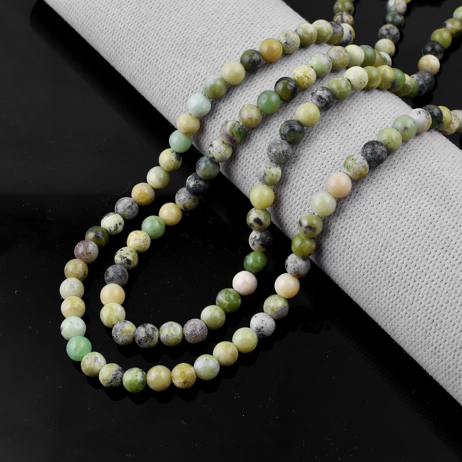 Natural Chrysoprase Necklace 6 MM Round Smooth 2 String Beads Gemstone: Natural Chrysoprase Gemstone 6 MM Round 2 Strings Smooth Beads Adjustable Necklace Product Type : Necklace Main Stone : Chrysoprase Main Stone Shape : Round Main Stone Size : 6 MM Beads Type : Smooth