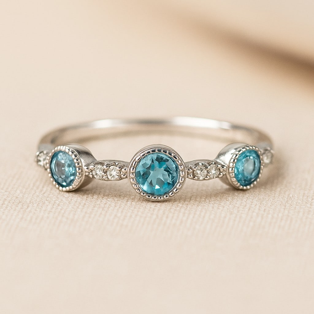 Natural Swiss Blue Topaz Gemstone 92.5 Sterling Silver Adjustable Ring: Natural Swiss Blue Topaz Gemstone 92.5 Sterling Silver Adjustable Ring Jewelry Type : Ring Gemstone : Swiss Blue Topaz Gemstone Shape : Round Gemstone Size : 3 MM Metal : Sterling Silver Met