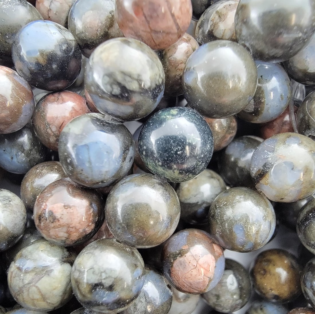 Natural Glaucophane Gemstone 8 MM Round Smooth Plain Beads 10 Strand: Natural Glaucophane Gemstone 8 MM Round Smooth Plain Beads 10 Strand Product Type : Loose Beads Strand Gemstone : Glaucophane Beads Shape : Round Smooth Plain Beads Size : 8 MM Quantity :