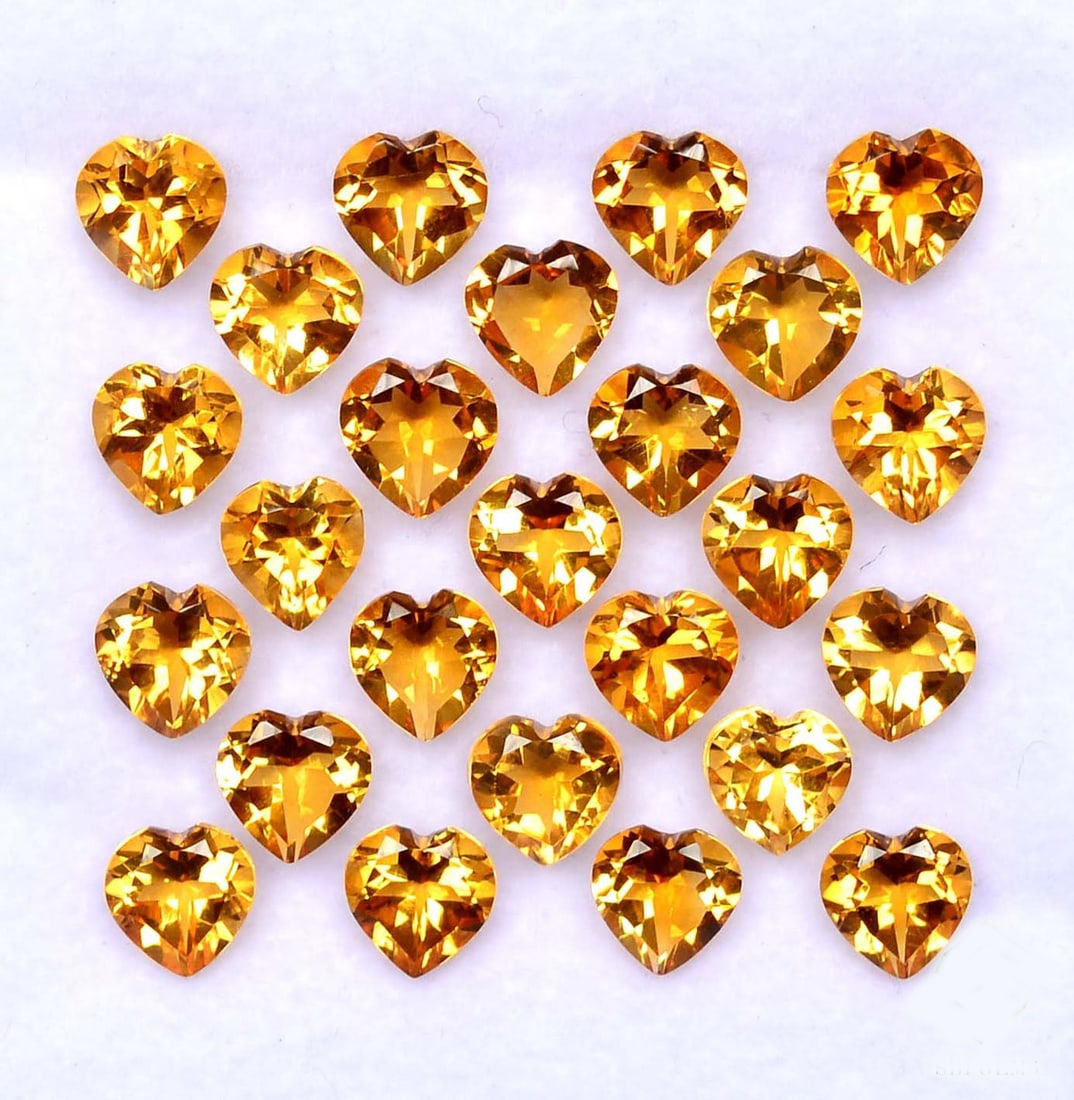 Citrine 4x4 MM Heart Faceted Cut 50 Pieces: Natural Citrine 4x4 MM Heart Faceted Cut 50 Pieces Gemstone : Citrine Shape : Heart Size : 4x4 MM Color : Yellow Type : Faceted Cut Quantity : 50 Pieces Weight : 11.5 C