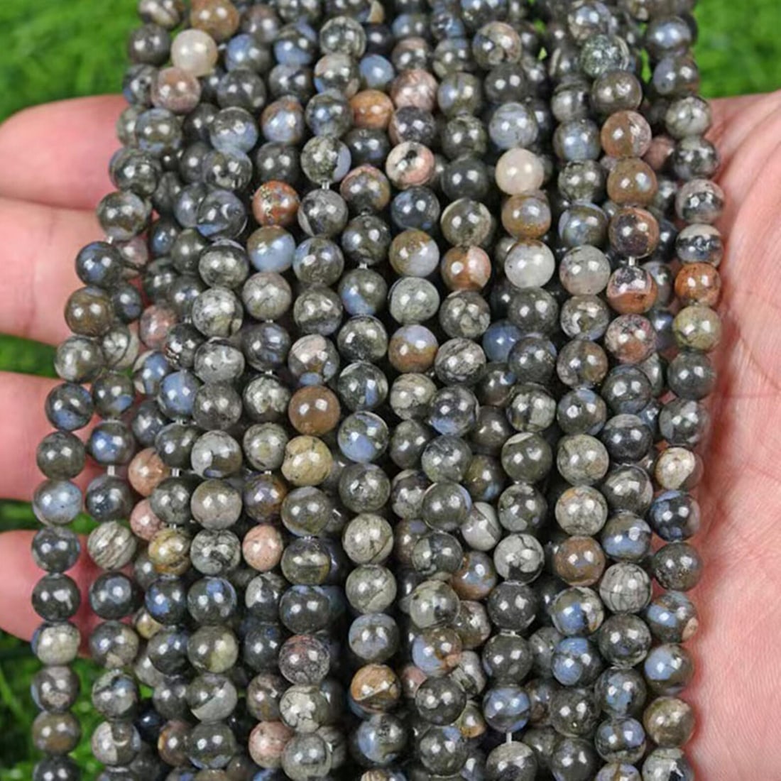 Natural Glaucophane Gemstone 4 MM Round Smooth Plain Beads 10 Strand: Natural Glaucophane Gemstone 4 MM Round Smooth Plain Beads 10 Strand Product Type : Loose Beads Strand Gemstone : Glaucophane Beads Shape : Round Smooth Plain Beads Size : 4 MM Quantity :