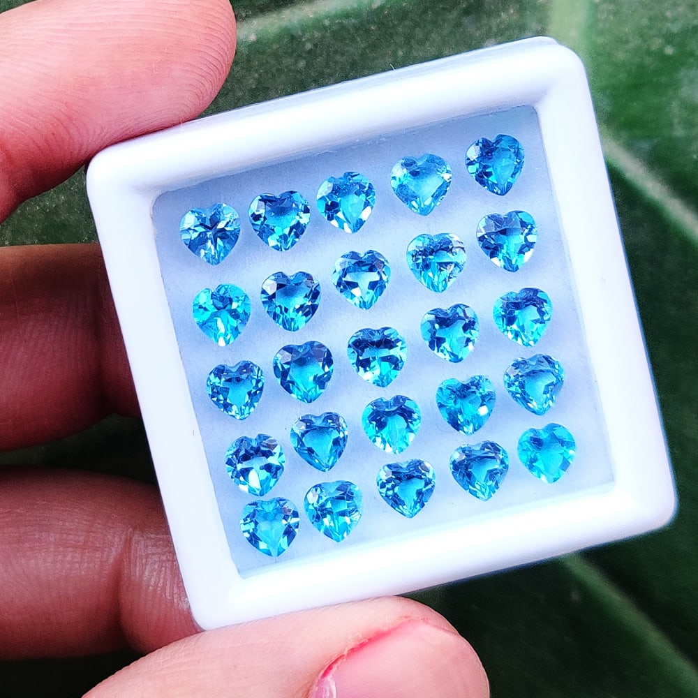 Swiss Blue Topaz 4x4 MM Heart Faceted Cut 25 Pieces (1 of 3)