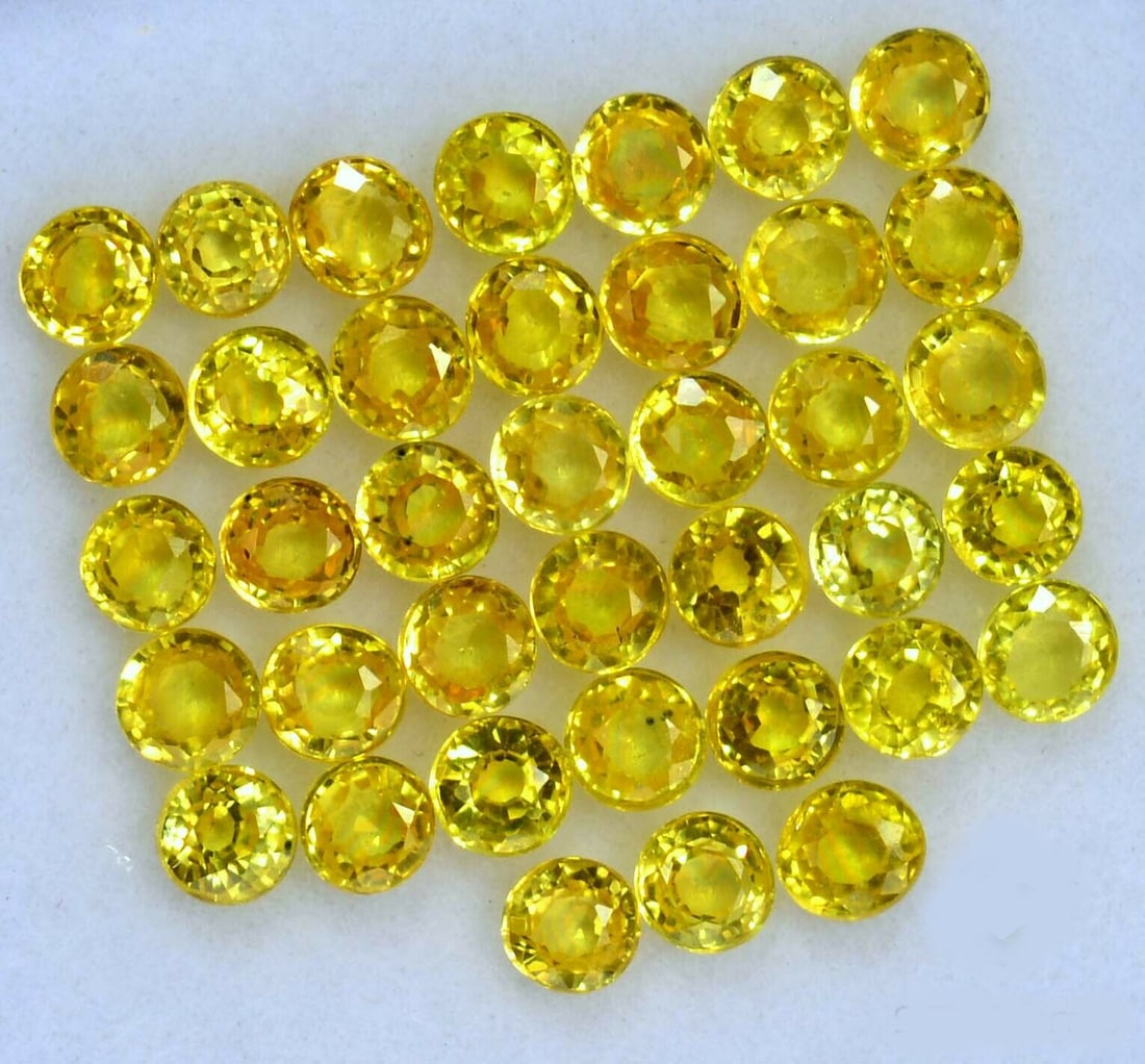 Yellow Sapphire 2.00 MM Round Diamond Cut 100 Pieces: Natural Yellow Sapphire 2.00 MM Round Diamond Cut 100 Pieces Gemstone : Yellow Sapphire Shape : Round Size : 2.00 MM Color : Yellow Type : Diamond Cut Quantity : 100 Pieces