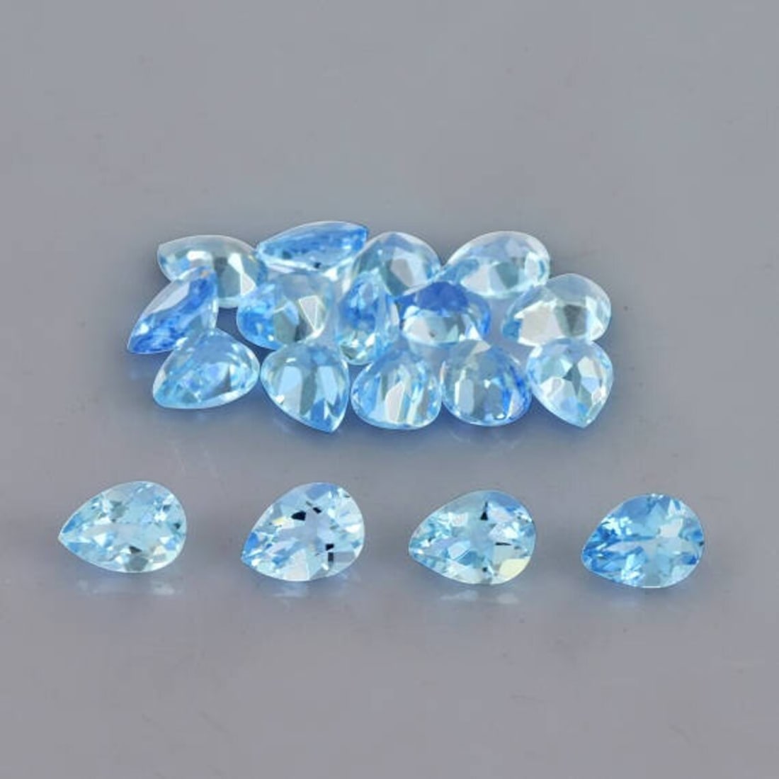 Aquamarine 6x4 MM Pear Faceted Cut 50 Pieces: Natural Aquamarine 6x4 MM Pear Faceted Cut 50 Pieces Gemstone : Aquamarine Shape : Pear Size : 6x4 MM Color : Aqua Blue Type : Faceted Cut Quantity : 50 Pieces Weight :
