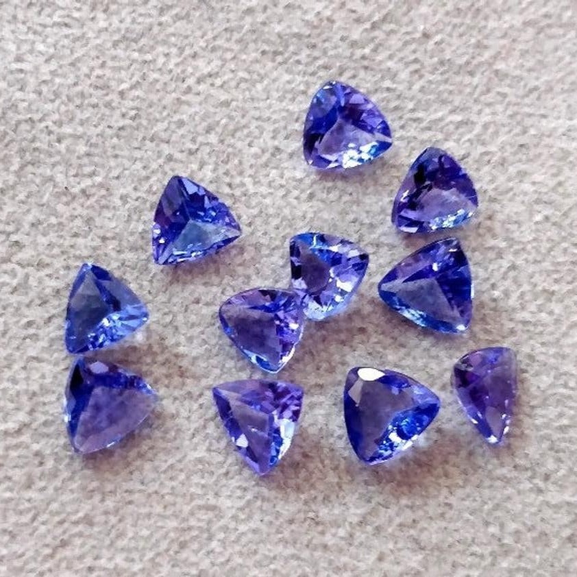 Tanzanite 3.5 MM Trillion Faceted Cut 50 Pieces (1 of 4)