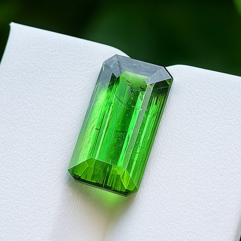 Natural Green Tourmaline Square Faceted Cut 7.9 Cts. Gemstone (1 of 4)