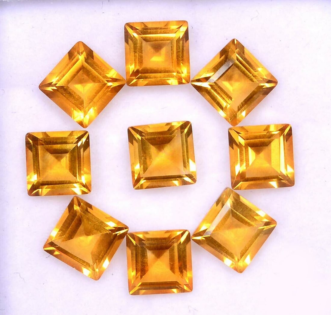 Citrine 4x4 MM Square Faceted Cut 50 Pieces: Natural Citrine 4x4 MM Square Faceted Cut 50 Pieces Gemstone : Citrine Shape : Square Size : 4x4 MM Color : Yellow Type : Faceted Cut Quantity : 50 Pieces Weight : 15 C