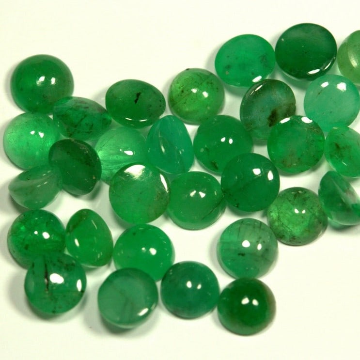Emerald 4.5 MM Round Cabochon 25 Pieces (1 of 3)