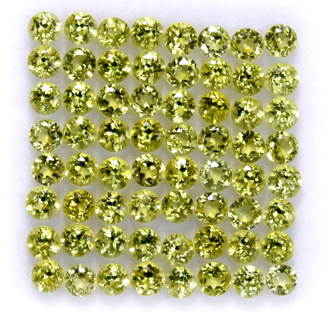 Peridot 2.75 MM Round Diamond Cut 100 Pieces: Natural Peridot 2.75 MM Round Diamond Cut 100 Pieces Gemstone : Peridot Shape : Round Size : 2.75 MM Color : Green Type : Diamond Cut Quantity : 100 Pieces Weight : 9 C