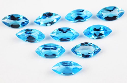 Swiss Blue Topaz 2.5x5 MM Marquise Faceted Cut 50 Pieces: Natural Swiss Blue Topaz 2.5x5 MM Marquise Faceted Cut 50 Pieces Gemstone : Swiss Blue Topaz Shape : Marquise Size : 2.5x5 MM Color : Sky Blue Type : Faceted Cut Quantity : 50 Pi