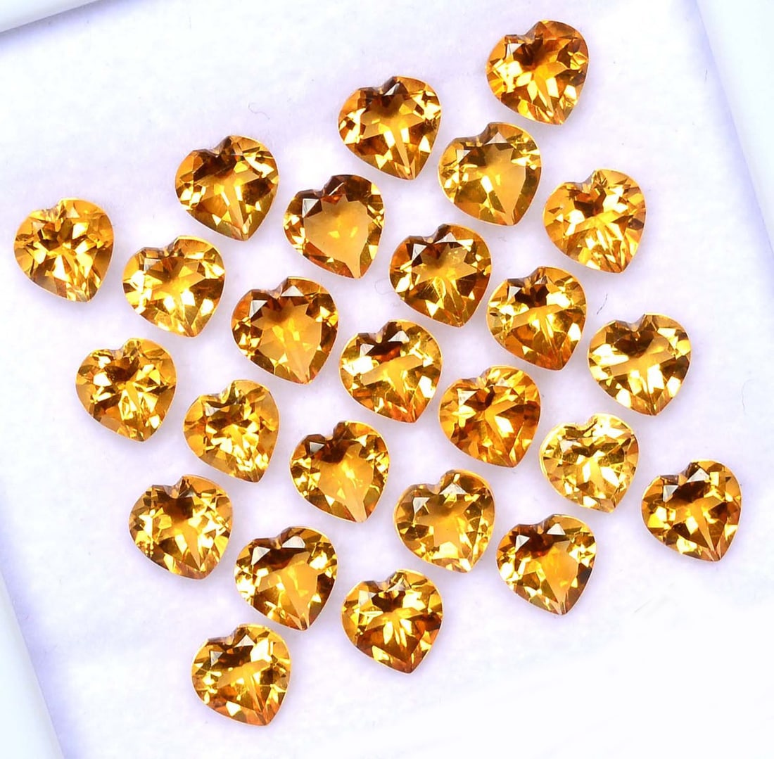 Citrine 7x7 MM Heart Faceted Cut 20 Pieces: Natural Citrine 7x7 MM Heart Faceted Cut 20 Pieces Gemstone : Citrine Shape : Heart Size : 7x7 MM Color : Yellow Type : Faceted Cut Quantity : 20 Pieces Weight : 25 Car