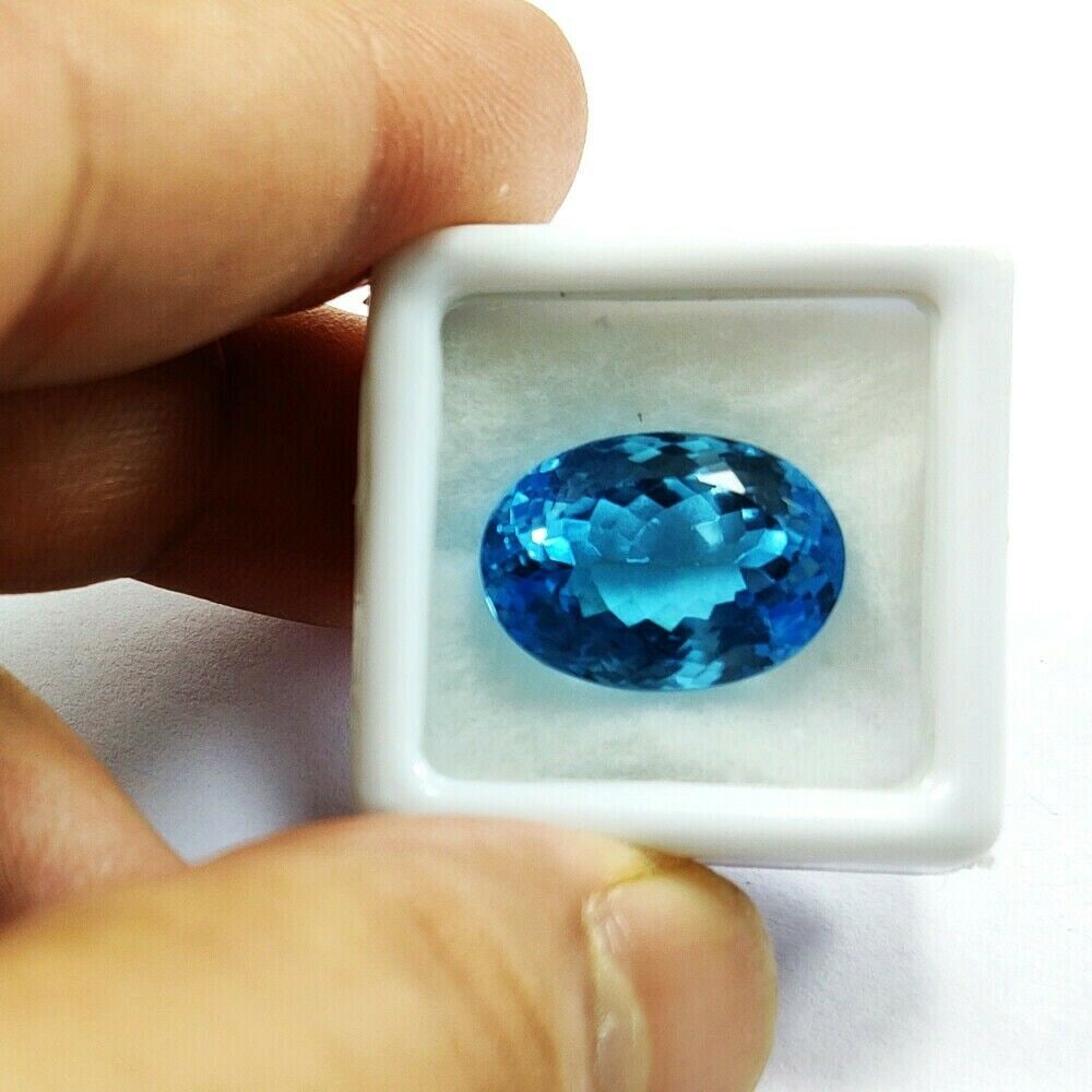 Natural Blue Topaz Oval Faceted Cut 18.45 Carats Gemstone (1 of 4)