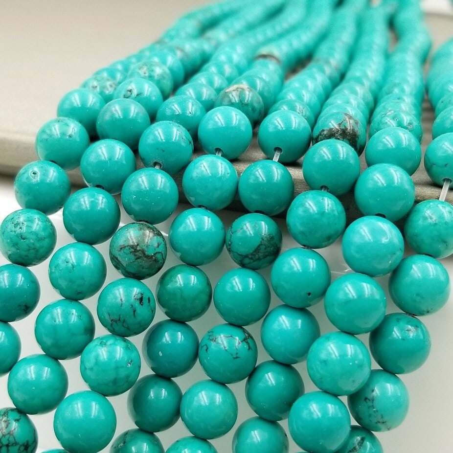 Green Turquoise Gemstone 8 mm Round Smooth Plain Beads 10 Strand: Green Turquoise Gemstone 8 mm Round Smooth Plain Beads 10 Strand Product Type : Loose Beads Strand Gemstone : Turquoise Beads Shape : Round Smooth Plain Beads Size : 8 mm Quantity : 10 Lin