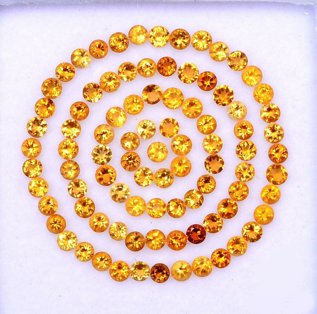 Citrine 2.5 MM Round Faceted Cut 100 Pieces: Natural Citrine 2.5 MM Round Faceted Cut 100 Pieces Gemstone : Citrine Shape : Round Size : 2.5 MM Color : Yellow Type : Faceted Cut Quantity : 100 Pieces Weight : 8 Ca