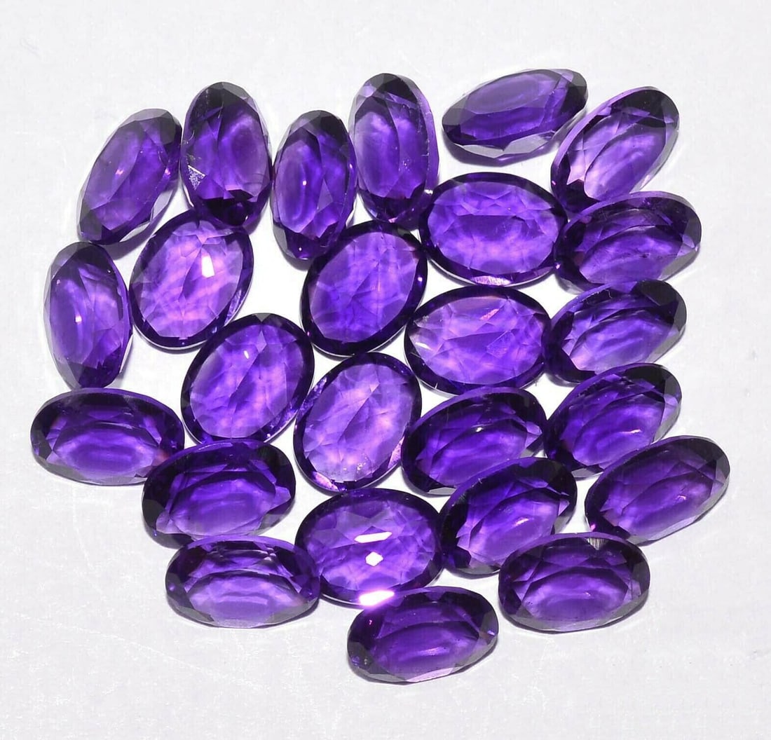Amethyst 12x10 MM Oval Faceted Cut 10 Pieces: Natural Amethyst 12x10 MM Oval Faceted Cut 10 Pieces Gemstone : Amethyst Shape : Oval Size : 12x10 MM Color : Purple Type : Faceted Cut Quantity : 10 Pieces Weight : 39