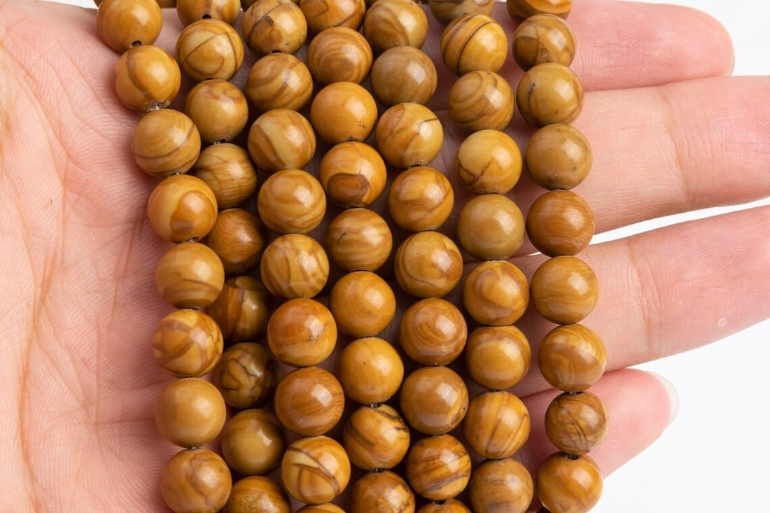 Natural Camel Skin Jasper Gemstone 10 mm Round Smooth Plain Beads 10 Strand: Natural Camel Skin Jasper Gemstone 10 mm Round Smooth Plain Beads 10 Strand Product Type : Loose Beads Strand Gemstone : Camel Skin Jasper Beads Shape : Round Smooth Plain Beads Size : 10 mm Q