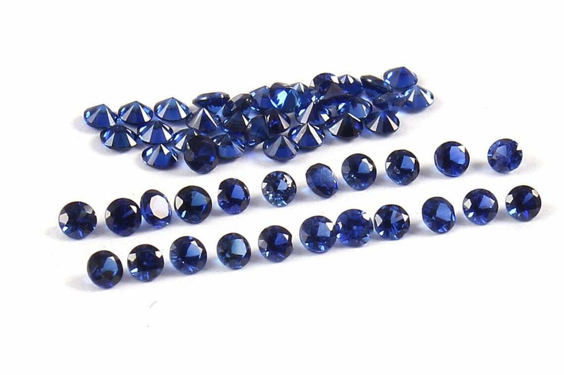 Blue Sapphire 1.25 MM Round Diamond Cut 200 Pieces: Natural Blue Sapphire 1.25 MM Round Diamond Cut 200 Pieces Gemstone : Blue Sapphire Shape : Round Size : 1.25 MM Color : Blue Type : Diamond Cut Quantity : 200 Pieces Weigh