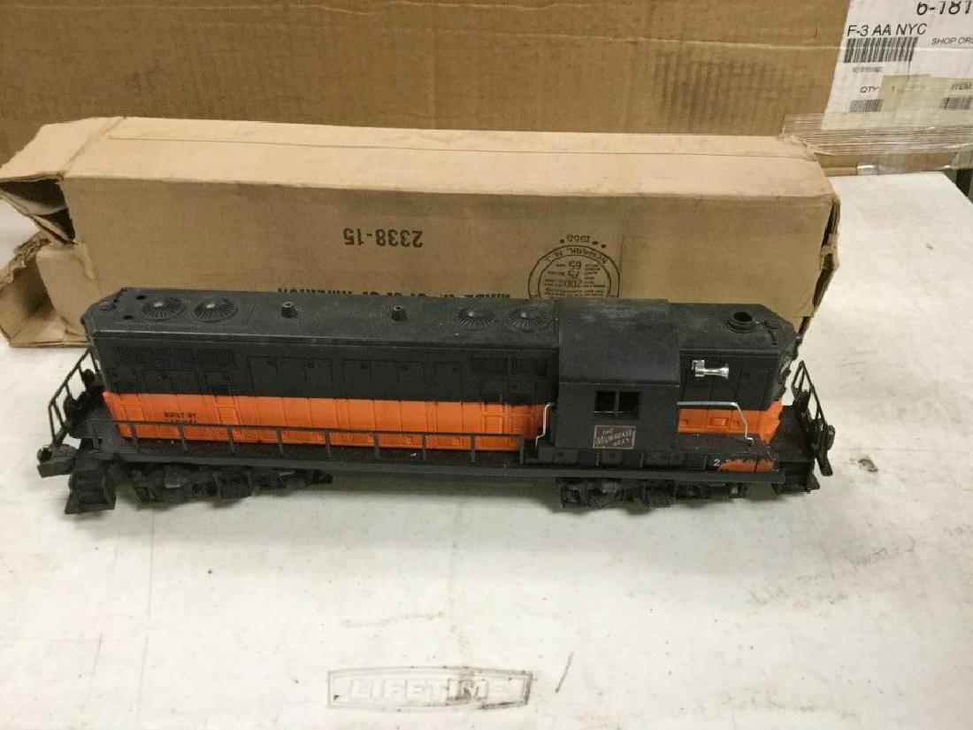 LIONEL THE MILWAUKEE ROAD NO 2338 ENGINE, GP 7, NO (1 of 1)