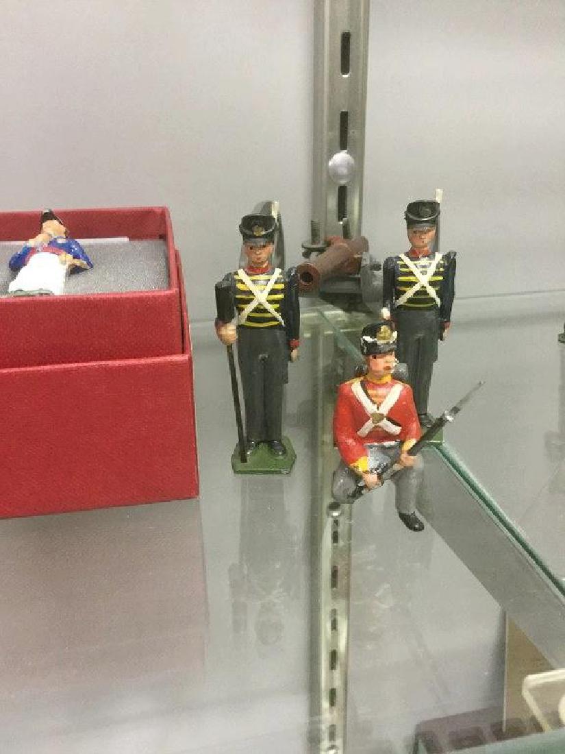 BRITAINS SOLDIERS- 5 PCS BATTLE OF WATERLOO DUKE OF (1 of 3)