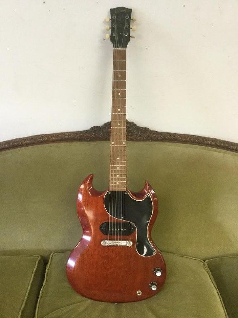 GIBSON LES PAUL JR EARLY 1960'S CHERRY FINISH GUITAR, (1 of 10)