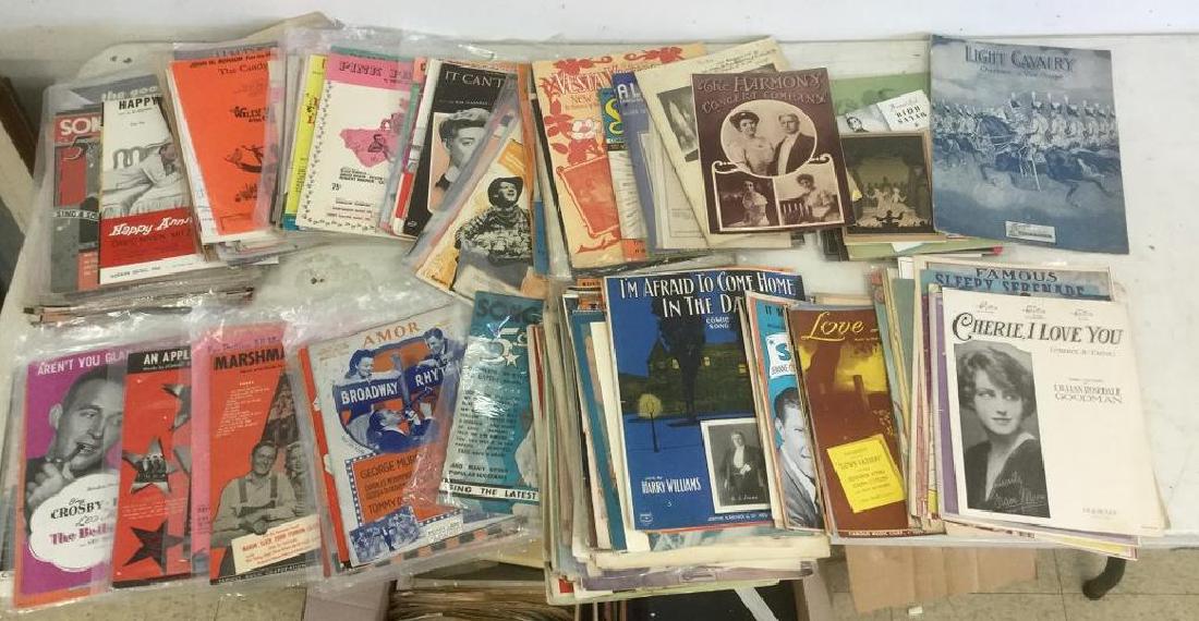 LARGE LOT OF OLD SHEET MUSIC AND RELATED SONG BOOKS (1 of 4)