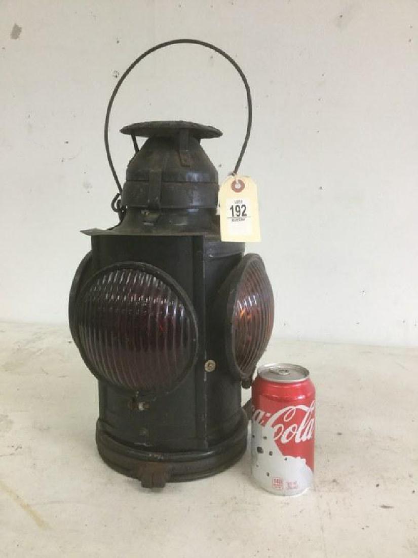 NEW YORK CENTRAL SYSTEMS HANDLAN RAILROAD LANTERN - 4 (1 of 3)