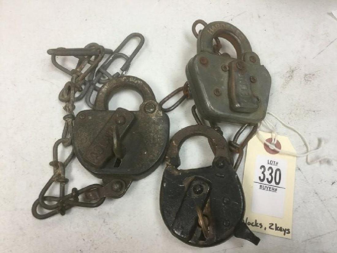 3 RAILROAD LOCKS AND 2 KEYS, 1 KEY IN BLACK LOCK (1 of 2)
