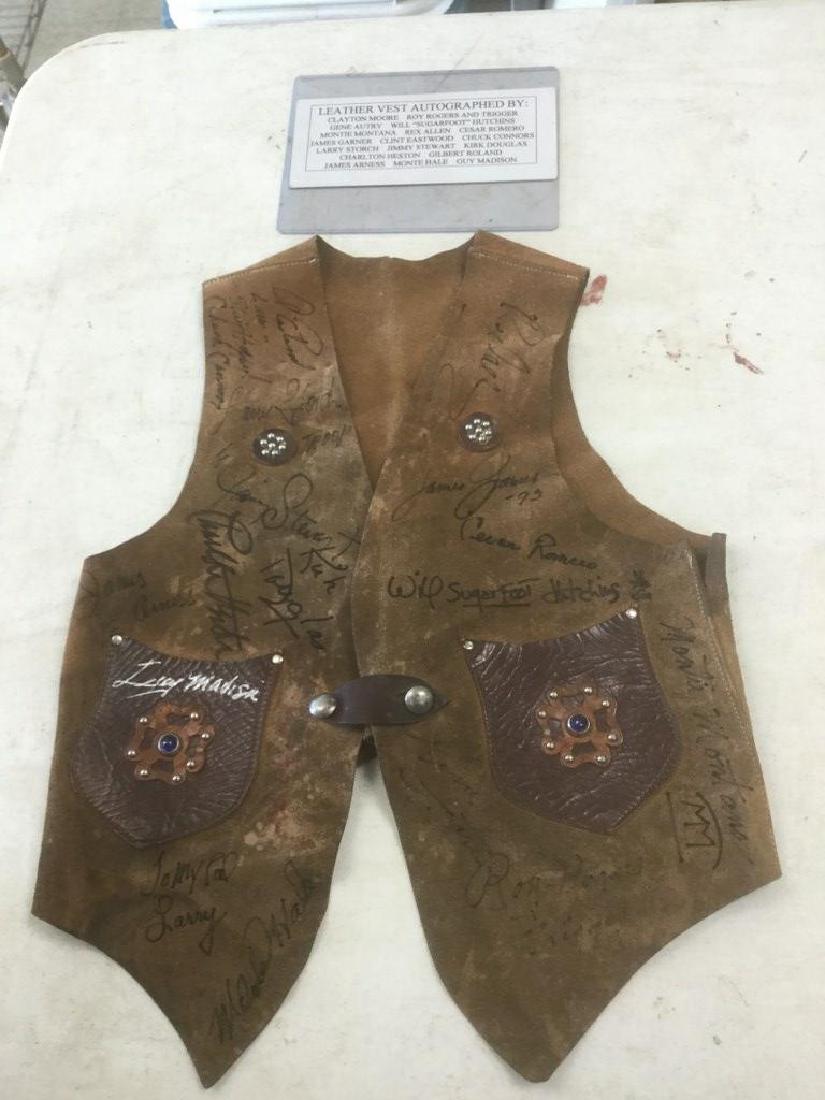 VINTAGE SUEDE CHILD'S VEST SIGNED BY NUMEROUS WESTERN (1 of 6)