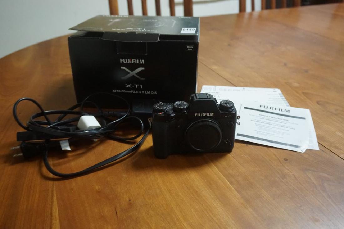 ORIGINAL FUJIFILM X-T1 DIGITAL CAMERA, CHARGER AND (1 of 3)
