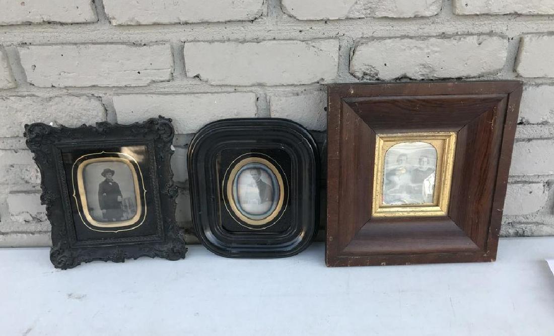 2 DAGUERREOTYPES & 1 AMBROTYPE IN ATTRACTIVE WALL: 2 DAGUERREOTYPES & 1 AMBROTYPE IN ATTRACTIVE WALL FRAMES, ALL 3 QUARTER PLATES, AS PICTURED