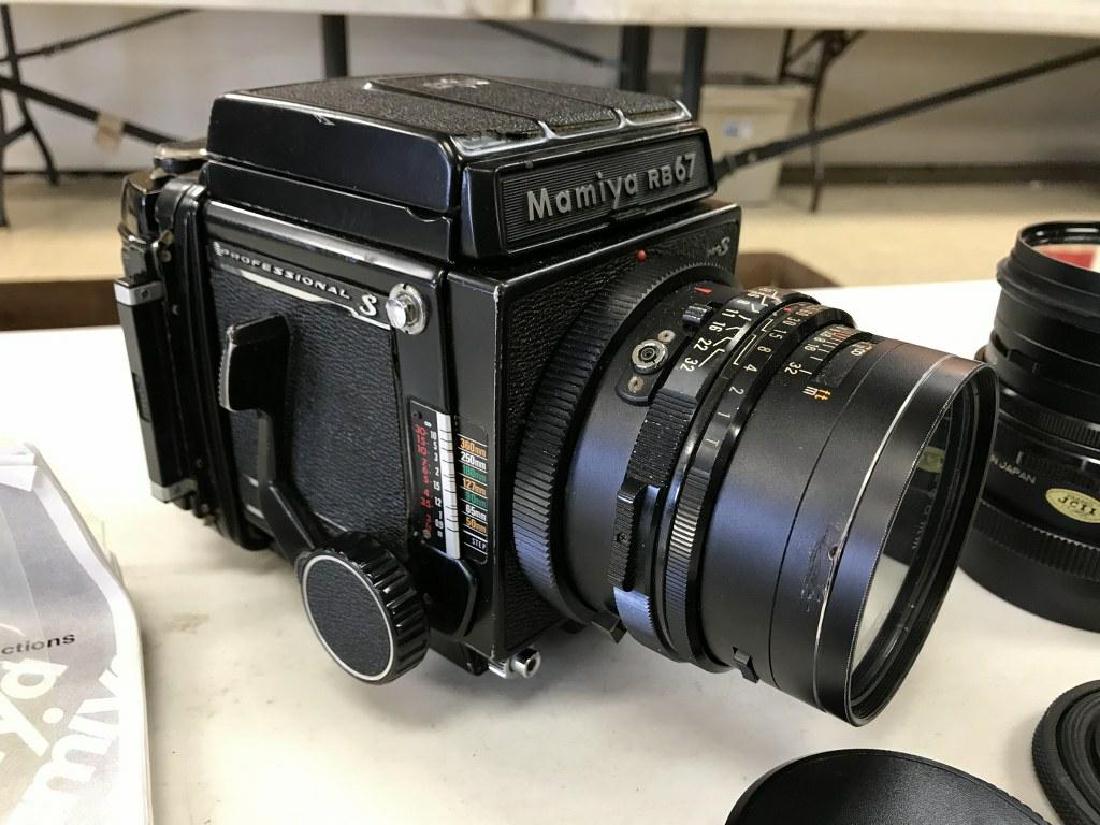 MAMIYA RB67 PRO -S CAMERA, 6 X 7CM LENS SHUTTER TYPE: MAMIYA RB67 PRO -S CAMERA, 6 X 7CM LENS SHUTTER TYPE SINGLE LENS REFLEX CAMERA, WITH 2 SEKOR C 90MM LENSES, WITH INSTRUCTION MANUAL, IN AS IS ESTATE FOUND CONDITION, AS PICTURED