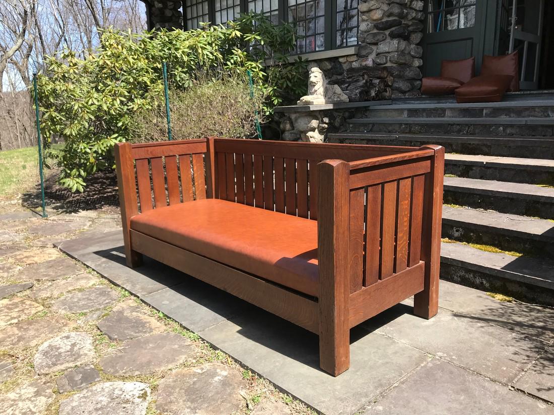 L & JG STICKLEY #281 MISSION OAK SETTLE IN VERY NICE: L & JG STICKLEY #281 MISSION OAK SETTLE IN VERY NICE FINISH, CUSHION HAS BEEN REUPHOLSTERED, MEASURES 76" WIDE, 31" DEEP & 34" HIGH, FROM WESTCHESTER COUNTY ESTATE, AS PICTURED