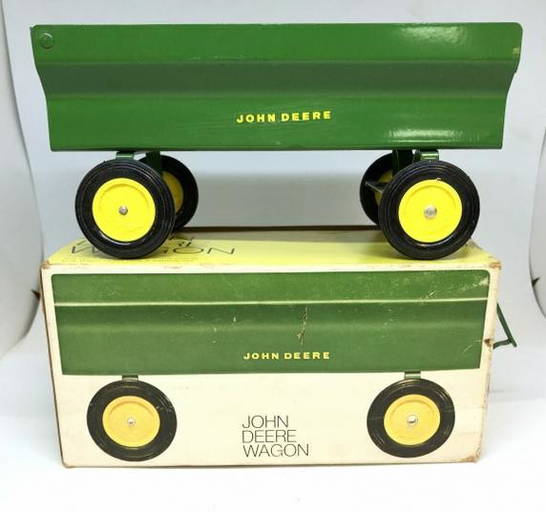 Vintage John Deere Toy Wagon In Original Box, Measures