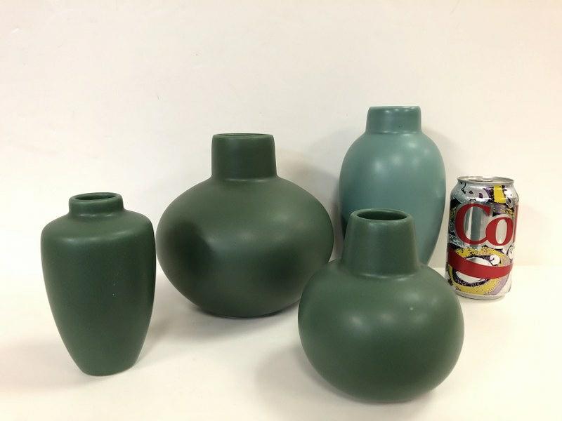 4 BELLA VASE MATTE GREEN ART POTTERY VASES, ALL SIGNED: 4 BELLA VASE MATTE GREEN ART POTTERY VASES, ALL SIGNED ON BOTTOM, TALLEST VASE MEASURES 8" HIGH, GOOD OVERALL ESTATE CONDITON, AS PICTURED