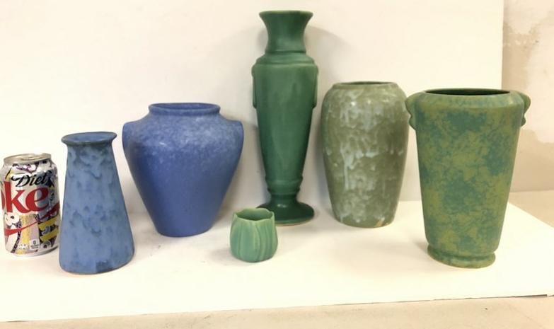 6 PCS OF ART POTTERY, TALLEST VASE MEASURES 12" HIGH: 6 PCS OF ART POTTERY, TALLEST VASE MEASURES 12" HIGH MADE BY BROADMOOR POTTERY, OVERALL GOOD CONDITION, AS PICTURED