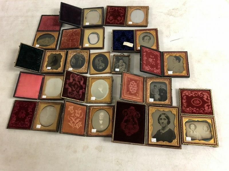 LOT OF 17 CASED IMAGES INCLUDING 8 SIXTH-PLATE (1 of 10)