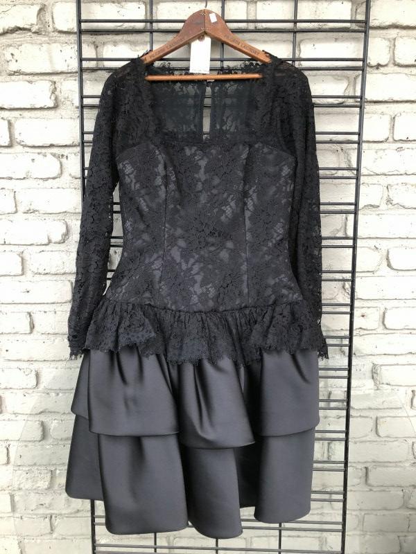 OSCAR DE LA RENTA STUDIO  BLACK EVENING DRESS, SIZE 10, (1 of 5)