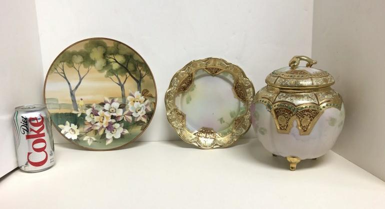 NIPPON ESTATE LOT COVERED BOWL & 2 PLATES: NIPPON ESTATE LOT COVERED BOWL & 2 PLATES, INCLUDING MATCHING UNDER PLATE FOR COVERED VASE, AND SCENIC PLATE (MEASURES 10" ACROSS) , COVERED BOWL IS 7 1/2" HIGH, UNDER PLATE IS 8" ACROSS. FROM ALBANY,