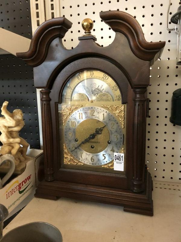 HOWARD MILLER MANTLE CLOCK: HOWARD MILLER MANTLE CLOCK