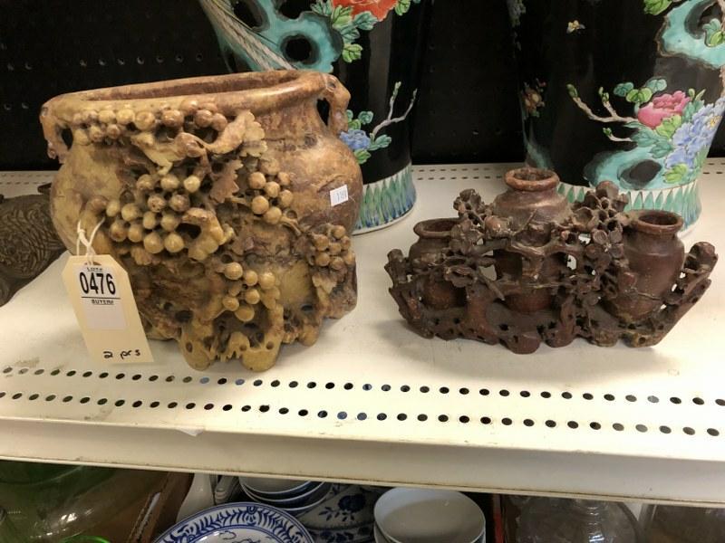 2 CARVED SOAPSTONE PCS: 2 CARVED SOAPSTONE PCS