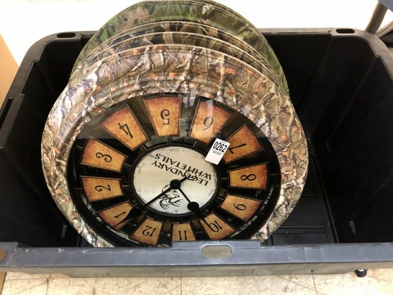 5 WALL CLOCKS: 5 WALL CLOCKS