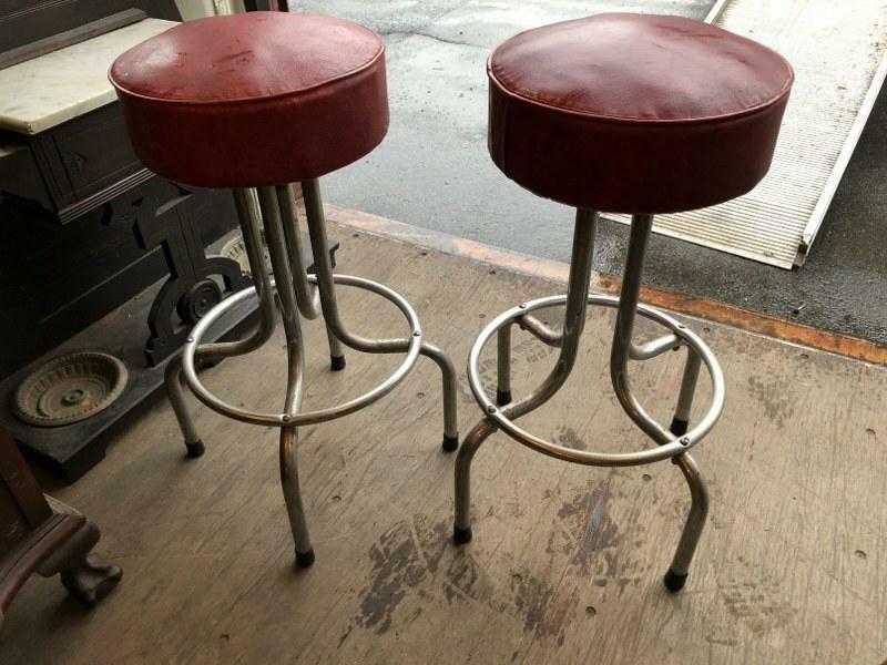 2 1950'S CHROME BAR STOOLS: 2 1950'S CHROME BAR STOOLS