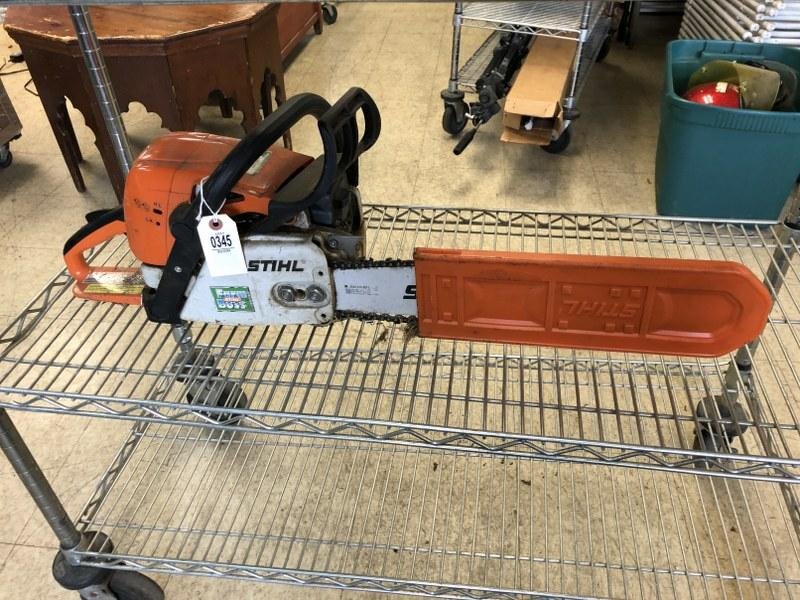 STIHL CHAINSAW: STIHL CHAIN SAW MODEL MS290 WORKING